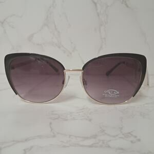 NEW Oscar De La Renta Black & Gold Women's Sunglasses